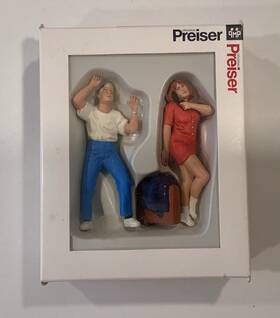 45129 Preiser G People At The Telephone Booth Travelers Man Woman Figure Set