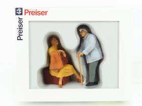 45130 Preiser G 1/22.5 Scale Traveling Women Figures 2-pack