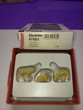 47061 Preiser G Scale Animals Assorted Lambs Figures Set Of 3 Open Box
