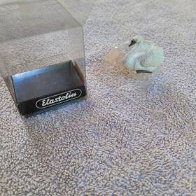 47092 Preiser Dollhouse Miniatures Elastolin Swan- 1/25 Scale White Seated Swan Pre-owned