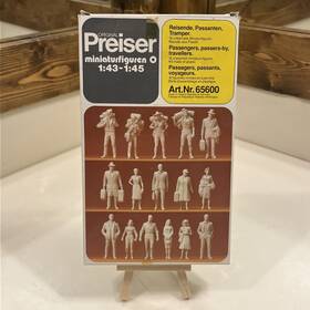 65600 Preiser 1/43 Plastic Model Kit Unpainted Miniature Figures Set #