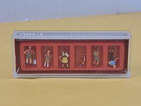 79069 Preiser N Scale Figures