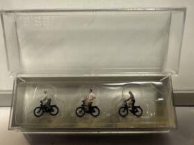 79089 Preiser N Scale Cyclist Figures #79089