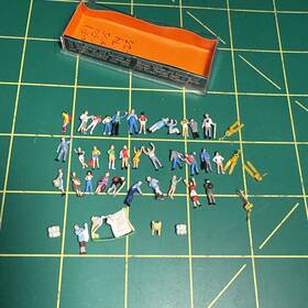 79090 Preiser Painted Figurines N Scale 1 160 Lot Of 34 Mixed Used See Pics