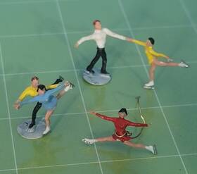 Cb14 Preiser Ho Scale Ice Skaters Figures Winter Scene People Set 1 87