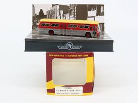 701003 Rapido Ho 1/87 Scale Ttc Maroon And Cream New Look Bus #8049