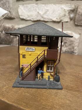 357e268r6-9 Revell N Scale Junction Switch Tower Iii 357e268r6-9 Revell N Scale Junction Switch Tower Iii