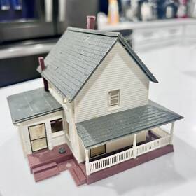 5844-398 Revell Vintage Ho Scale Plastic Building 1958 Farmhouse 5844-398 Revell Vintage Ho Scale Plastic Building 1958 Farmhouse
