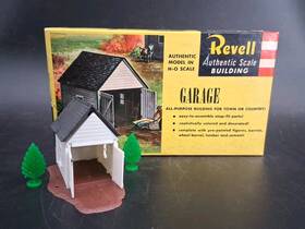 T-9010 Revell 89 All Purpose Garage Ho Scale Kit