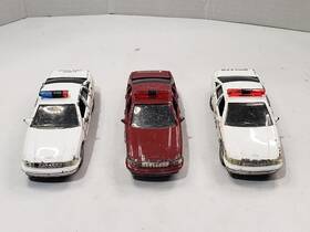 Road Champs 032961643118 Lot Of 3 Vintage Chevy Caprice Police Cars For Parts Or Restoration