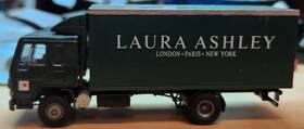 Roco 005033015831 Miniatur Modell 1583 Volvo Fl1 Inch Laura Ashley Delivery Truck Box 1 87 Scale Roco 005033015831 Miniatur Modell 1583 Volvo Fl1 Inch Laura Ashley Delivery Truck Box 1 87 Scale
