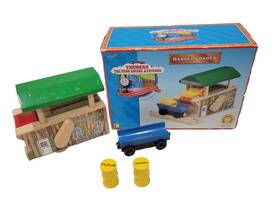 99322 Thomas The Tank Engine Barrel Loader #99322 Clickety Clack Wood Track Accessory