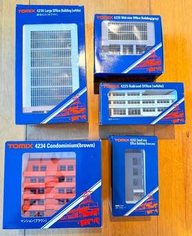 4242 Tomix 4220 N Scale Building Lot 5 - 4218 / 4234 4225