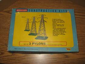 Rml61 Tri-ang Open Box Model-land #rml61 Power Line Pylons For Parts Or Repair Ho Oo