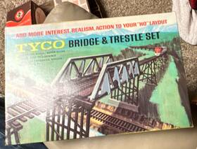 T909 Tyco 349 Bridge And Trestle Set Ho Scale Model Railroad Accessory Multicolor
