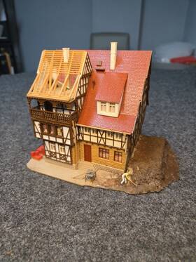 26866 Vollmer Ho Scale Half Timbered House With Scaffolding Light Fully Built