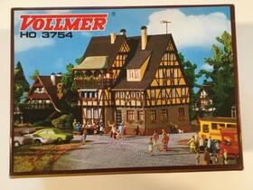 3754 Vollmer Ho Scale # Village Inn Half Timbered Building Kit