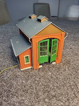 49110 Vollmer Ho Scale Start Series Steam Locomotive Brick Engine Shed