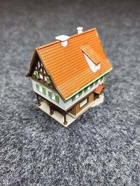 49532 Vollmer Z Scale 1 220 Old Town House Fully Assembled