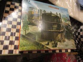 5725 Vollmer Ho Scale Large Industrial Gas Tank Gaskessellw Metal Railings #5725