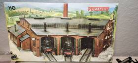 5754 Vollmer Ho Scale Loco Round House 3 Sheds Build Kit Ringlokschuppen Read 5754 Vollmer Ho Scale Loco Round House 3 Sheds Build Kit Ringlokschuppen Read