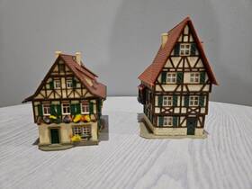 N5935 Vollmer N Scale - And Faller 2 Old Town Houses Built Up German European N5935 Vollmer N Scale - And Faller 2 Old Town Houses Built Up German European