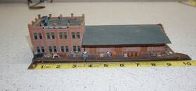 Walthers 616374016471 Water Street Freight Terminal Kit N Scale Needs Work