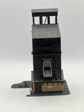 931-910 Walthers Walter S Trainline Coaling Tower Complete