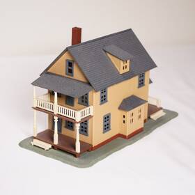931-901 Walthers 931901 Ho Scale Two Story House Pre Built Model Train Building