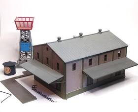 933-2582 Walthers Ho Scale Imperial Foods Miniature Shipping Receiving With Tower