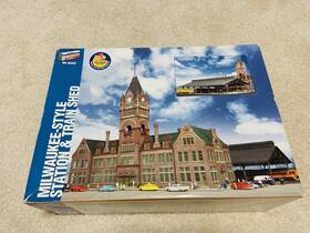 933-2943 Walthers Ho Milwaukee Station Train Shed Kit - Unused Open Box 933-2943 Walthers Ho Milwaukee Station Train Shed Kit - Unused Open Box