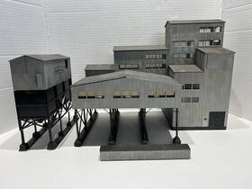 933-3017 Walthers Ho Scale Coal Mine Assembled Read