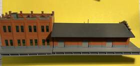 933-3201 Walthers N Scale Water Street Freight Terminal. Assembled. Excellent Condition