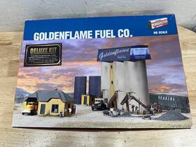 933-3706 Walthers Ho Goldenflame Fuel Company Structure Building Kit