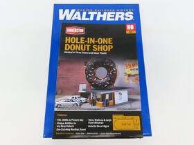 933-3768 Walthers Ho Scale Hole-in-one Donut Shop Building Kit