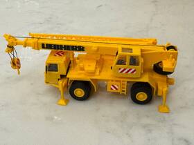 949-11015 Walthers Scenemaster Ho Two-axle Truck Crane Kit Assembled