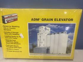 933-3225 Walthers Cornerstone N Scale Adm Grain Elevator