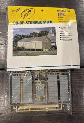 933-3230 Walthers Cornerstone N Scale Building/structure Kit Co-op Storage Shed Pilings