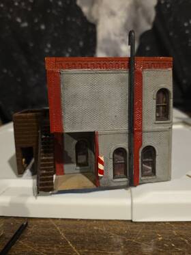 933-3471 Walthers Cornerstone Ho Scale Barber Shop And Apartment With Deck Corner Fully Assembled Used