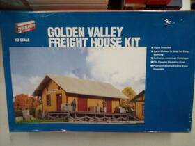 933-3533 Walthers Cornerstone Ho Golden Valley Freight House Kit Sealed
