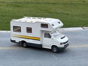 026803 Wiking Ho 1/87 Scale Volkswagen Vw T4 Karmann Camper Van In White Finish