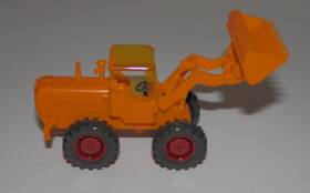 0819-05 Wiking Ho 1 87 Scale Cabbed Tractor With Front Bucket