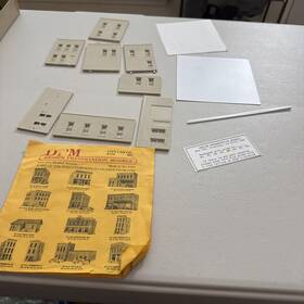 11200 Woodland Scenics Dpm Ho Scale Kit 112 City Cab Co. Open Box No Decals Complete Walls Roof