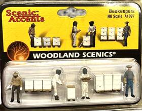 Layout-7 Woodland Scenics 1897 Ho 1/87 4 Beekeepers Rtp Built For Display Bee Hives