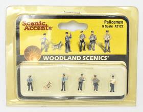 A2122 Woodland Scenics Scenic Accents N Scale Policemen A2122 Woodland Scenics Scenic Accents N Scale Policemen