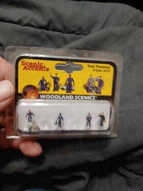A2131 Woodland Scenics Scenic Accents N Scale Train Personnel Used