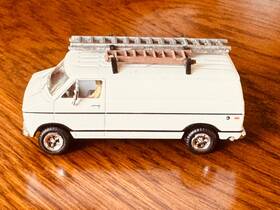 As5366 Woodland Scenics Ho Work Van With Driver And Ladders