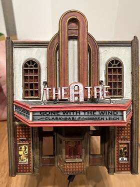 Br4944 Woodland Scenics Theatre - Built And Ready With Led Lighting N Scale Inch Gone The Wind