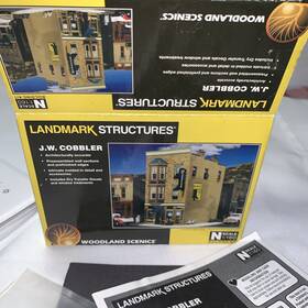 Pf5210 Woodland Scenics T-n - Landmark Structure Kit J.w. Cobbler #pf5210 Pf5210 Woodland Scenics T-n - Landmark Structure Kit J.w. Cobbler #pf5210