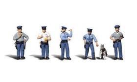 Wooa1822 Woodland Scenics Ho 5 Uniformed Policemen With Police Dog Figures 6 Pcs 4 Display